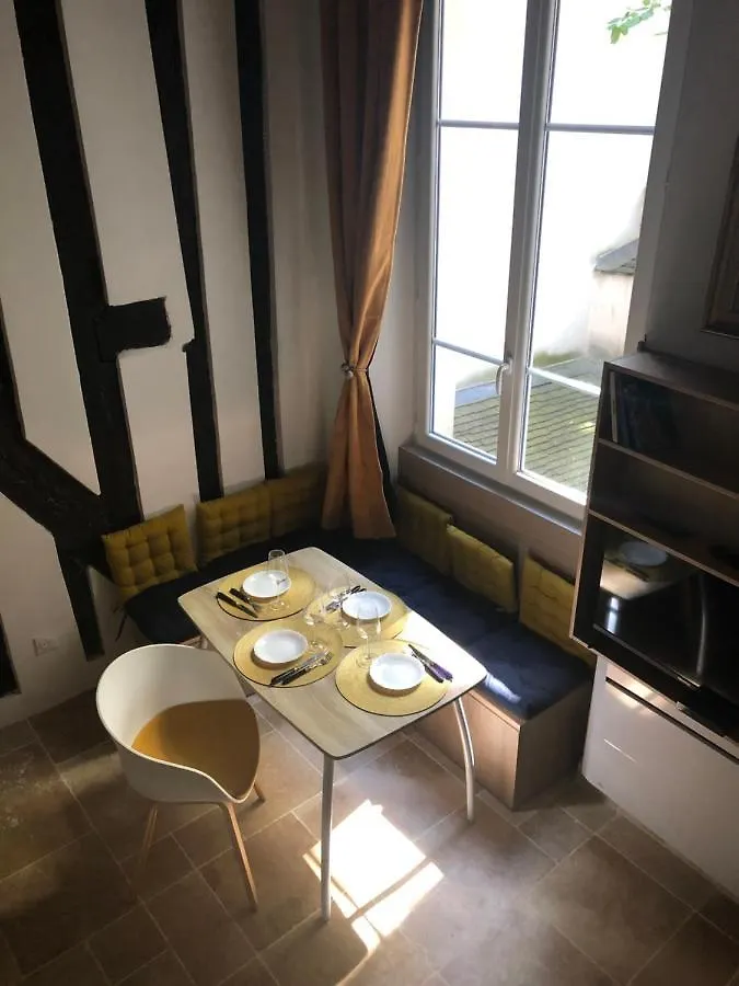 Quartier D'Emily In Paris Apartment