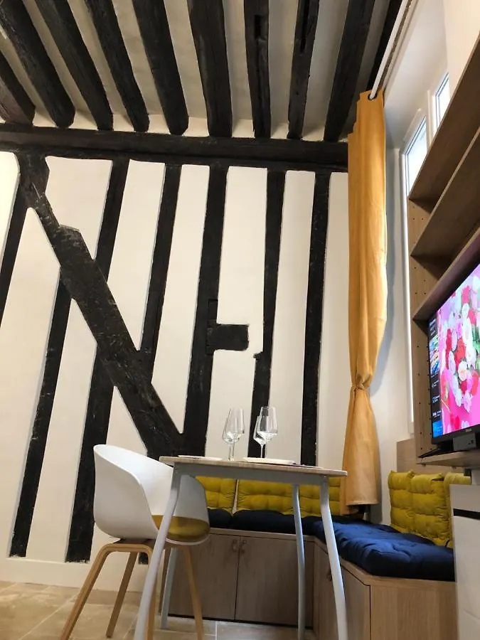 Quartier D'Emily In Paris Apartment